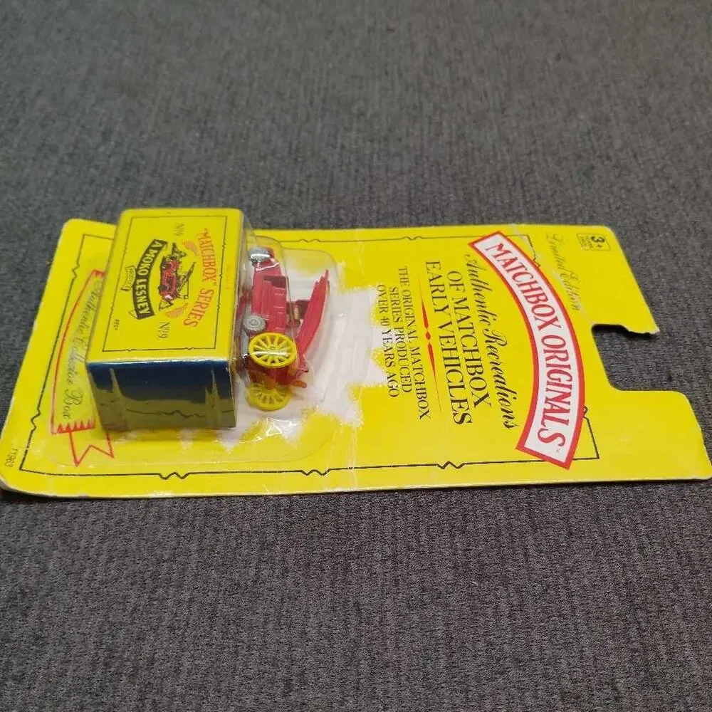 Matchbox Originals No. 9 Fire Engine Moko Lesney Limited Edition 1953